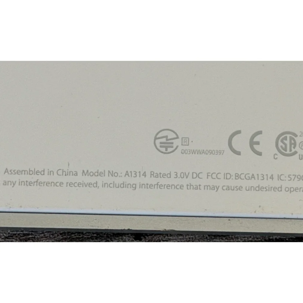 Apple‎ Wireless Keyboard A1314 Bluetooth Silver – Works, Missing 2 Keys